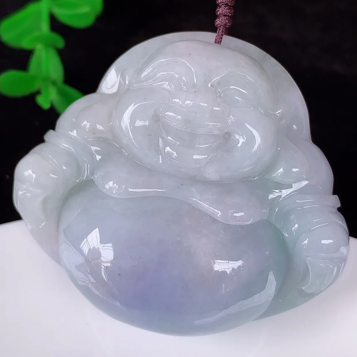 自然光实拍，大件厚装冰润冰糯种紫罗兰翡翠佛公吊坠，饱满， 佛公亦保平安，寓意有福（佛公）相伴，配戴优雅迷人！#41.8
