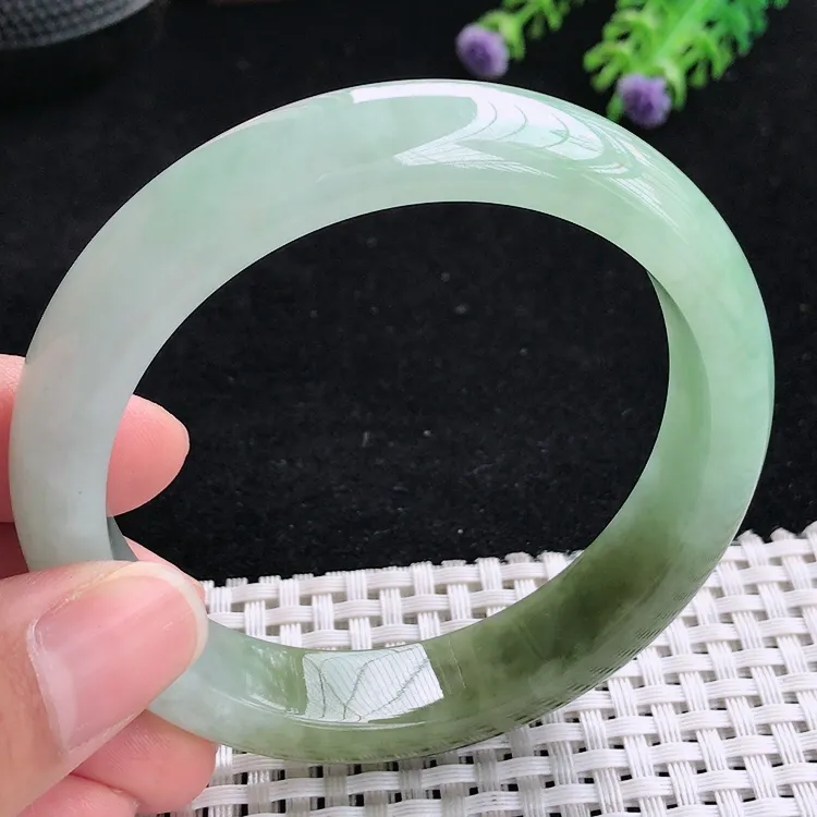 自然光59.5圈口老坑精美温润半山水黄翡手镯翡翠玉镯尺寸59.5/13.7/8.6
