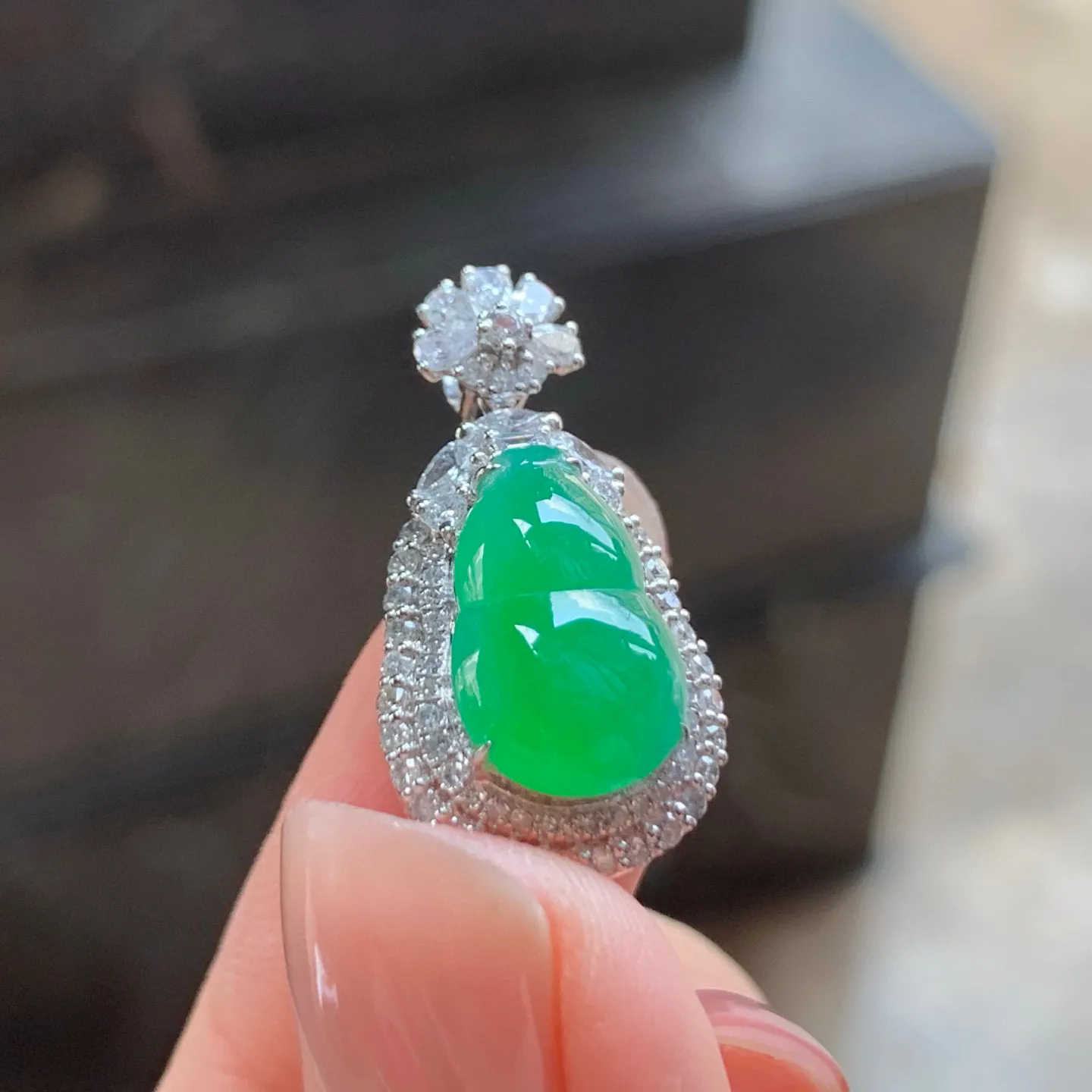 冰阳绿葫芦
真金镶嵌 精致