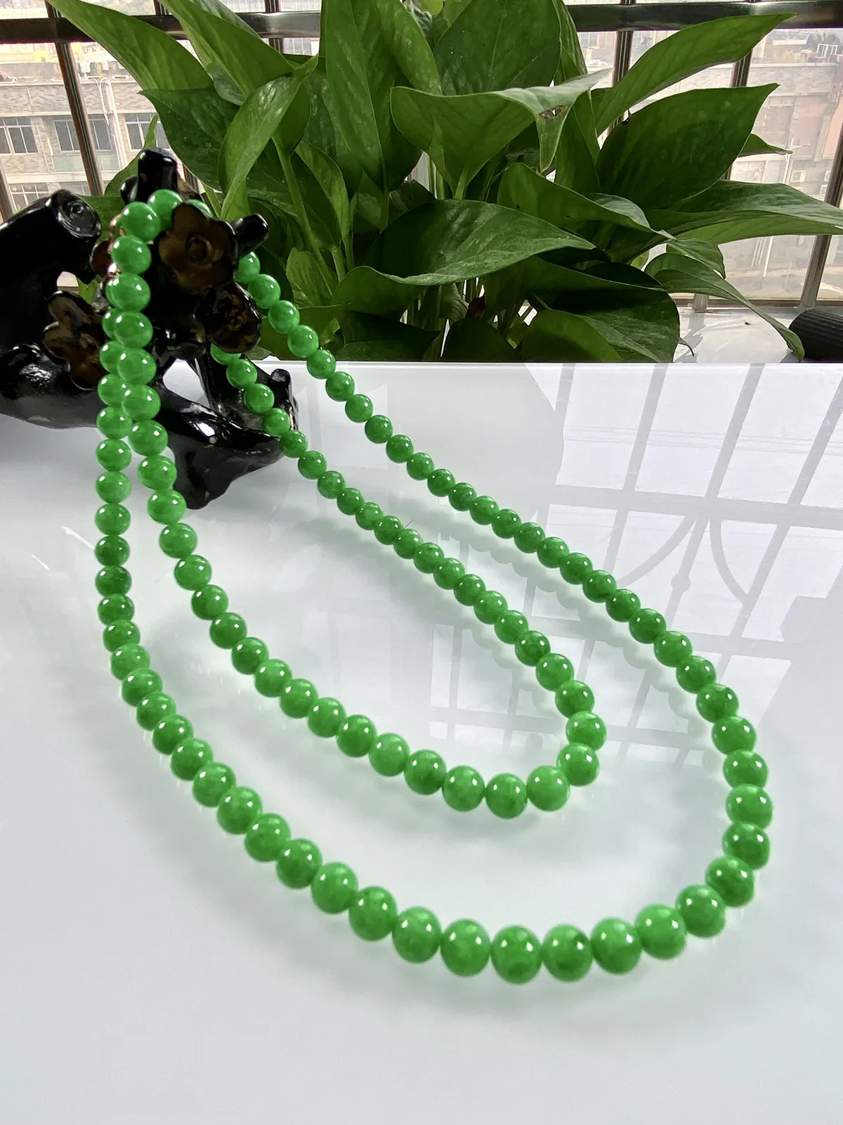 收藏级别，缅甸天然翡翠A货，卡6冰糯种起胶满绿浓阳绿圆珠项链手链，尺寸：6mm/108颗，长度630mm，重量：40.91g