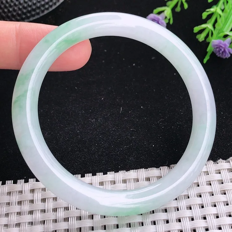 自然光55圈口老坑冰胶水灵飘花圆条手镯翡翠玉镯尺寸55/8/8.2