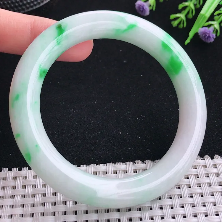 自然光58圈口老坑精美温润飘阳绿圆条手镯翡翠玉镯尺寸58/10.1/10.6