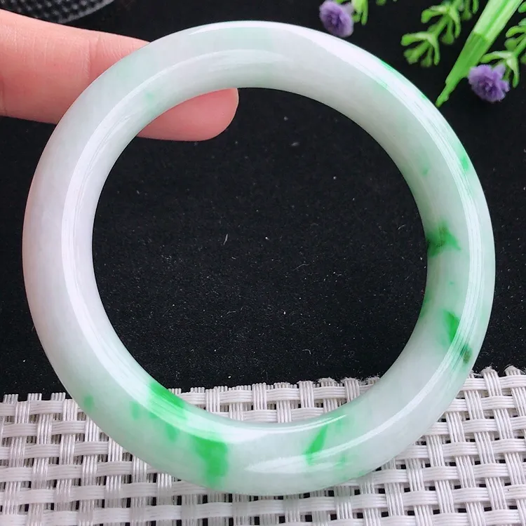 自然光58圈口老坑精美温润飘阳绿圆条手镯翡翠玉镯尺寸58/10.1/10.6