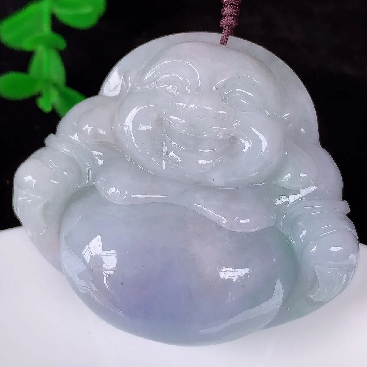 自然光实拍，大件厚装冰润冰糯种紫罗兰翡翠佛公吊坠，饱满， 佛公亦保平安，寓意有福（佛公）相伴，配戴优雅迷人！#41.8