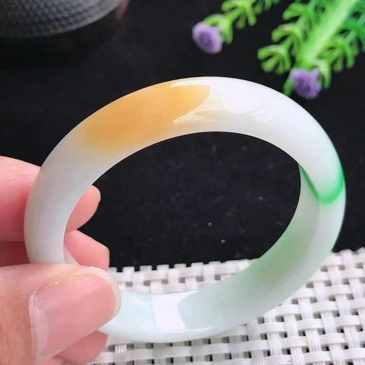自然光54.5圈口老坑精美温润双彩飘绿贵妃手镯翡翠玉镯尺寸54.5/47/11.6/6.6