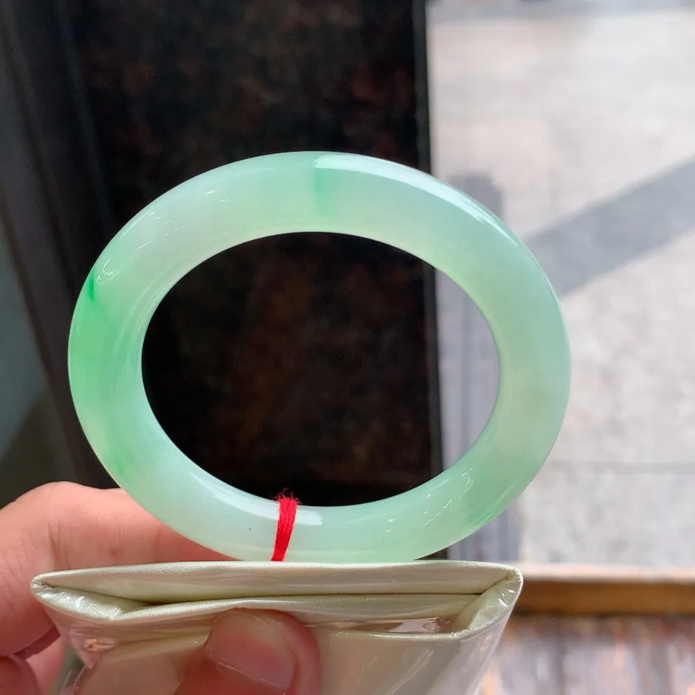 圆条冰阳绿 一丝细线 尺寸:53.6/10.3 种色俱佳