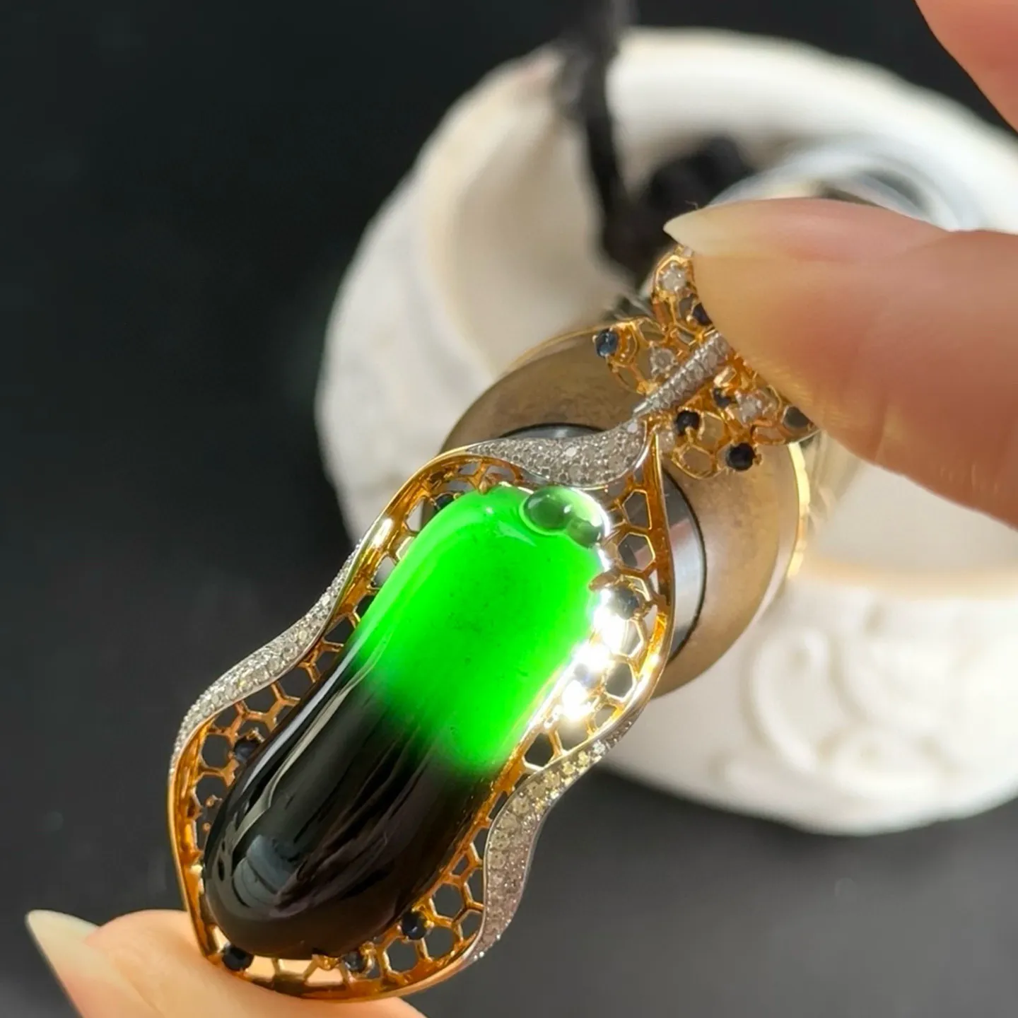 精品18k墨翠福瓜 种好色正 黑度极好 打灯通透 油性十足