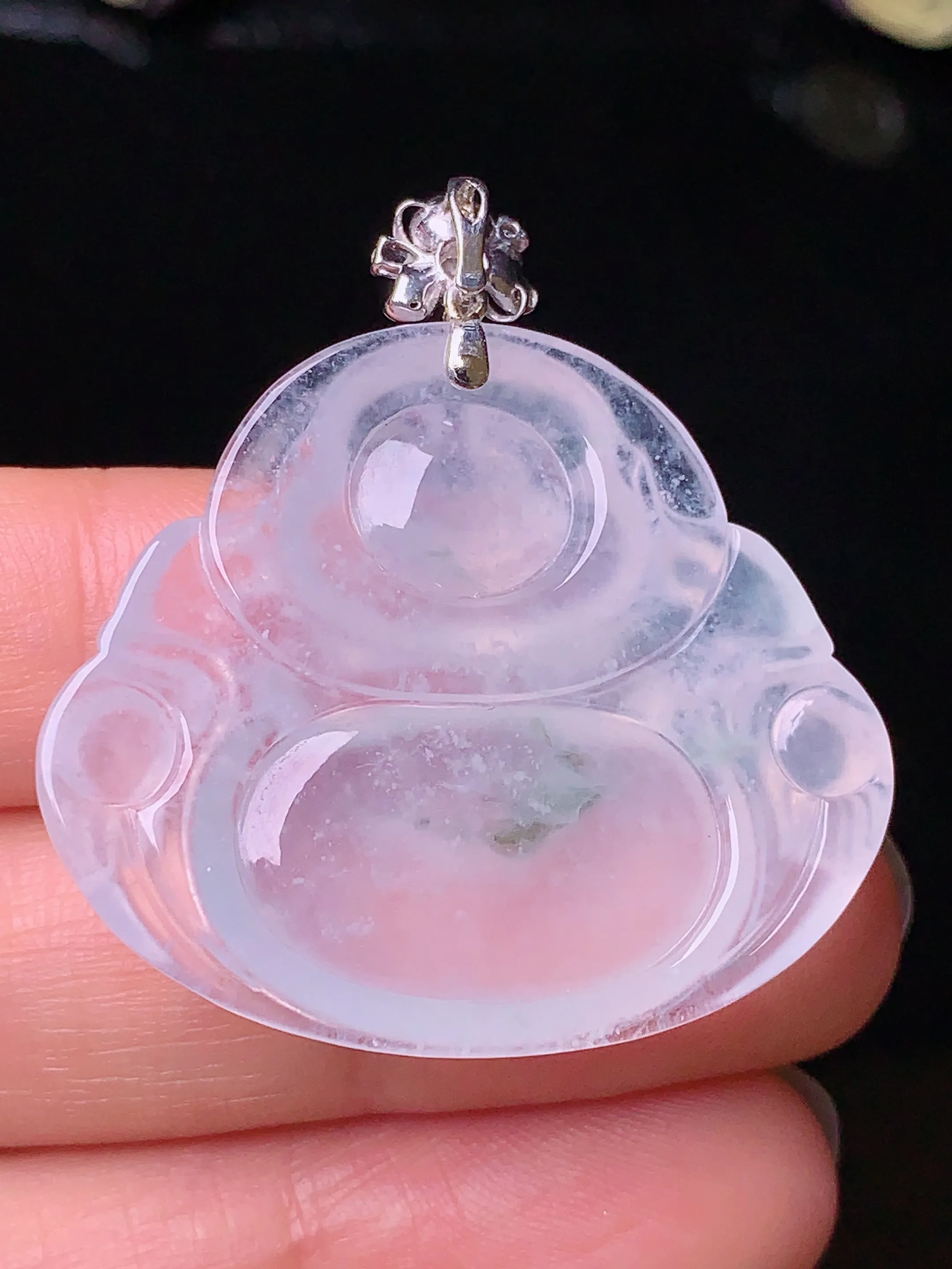 18k金钻镶嵌冰种佛公吊坠 玉质细腻 色泽清新艳丽 整体尺寸37.2*34.7*5.6