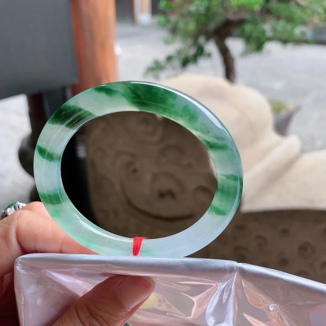 圆条冰玻飘花 天然棉根 尺寸:51.1/8.3 花美 种水好