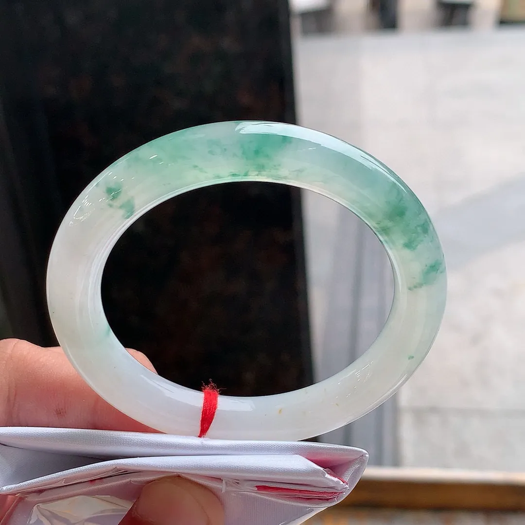 圆条高冰飘花 天然棉根 尺寸:54.2/10花美 种水好️️
