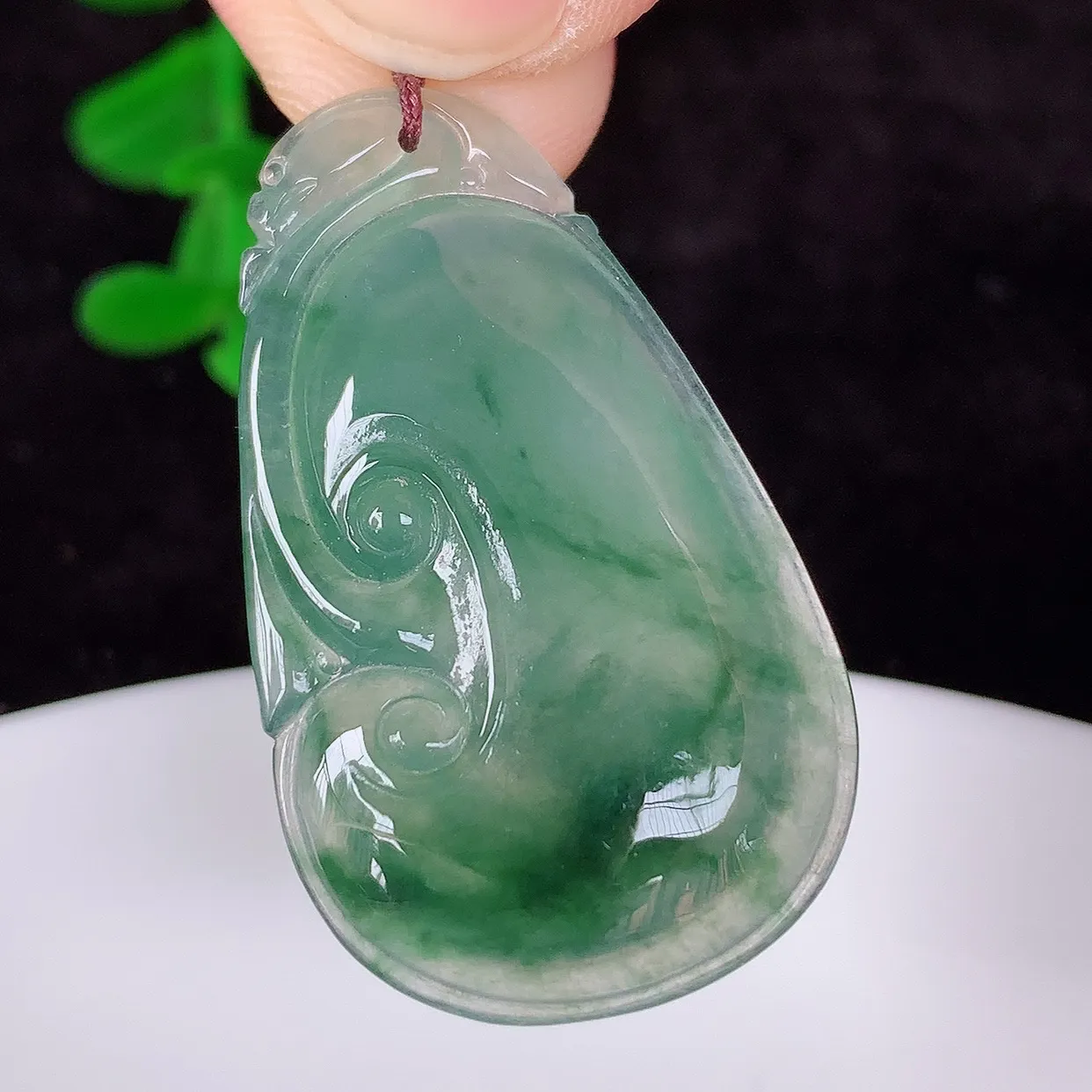 自然光实拍，冰种飘花翡翠如意吊坠，翡翠如意，上身效果非常美，饱满大气，工艺美，万事如意，如意一生 #01.8