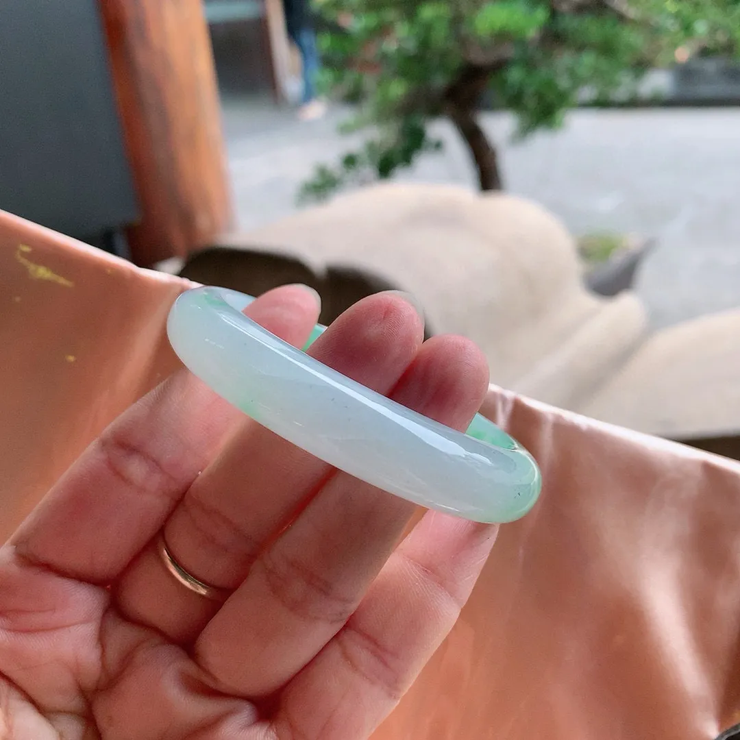 贵妃高冰阳绿 微纹 尺寸:49.4/48.3/11.9/8 种色兼备