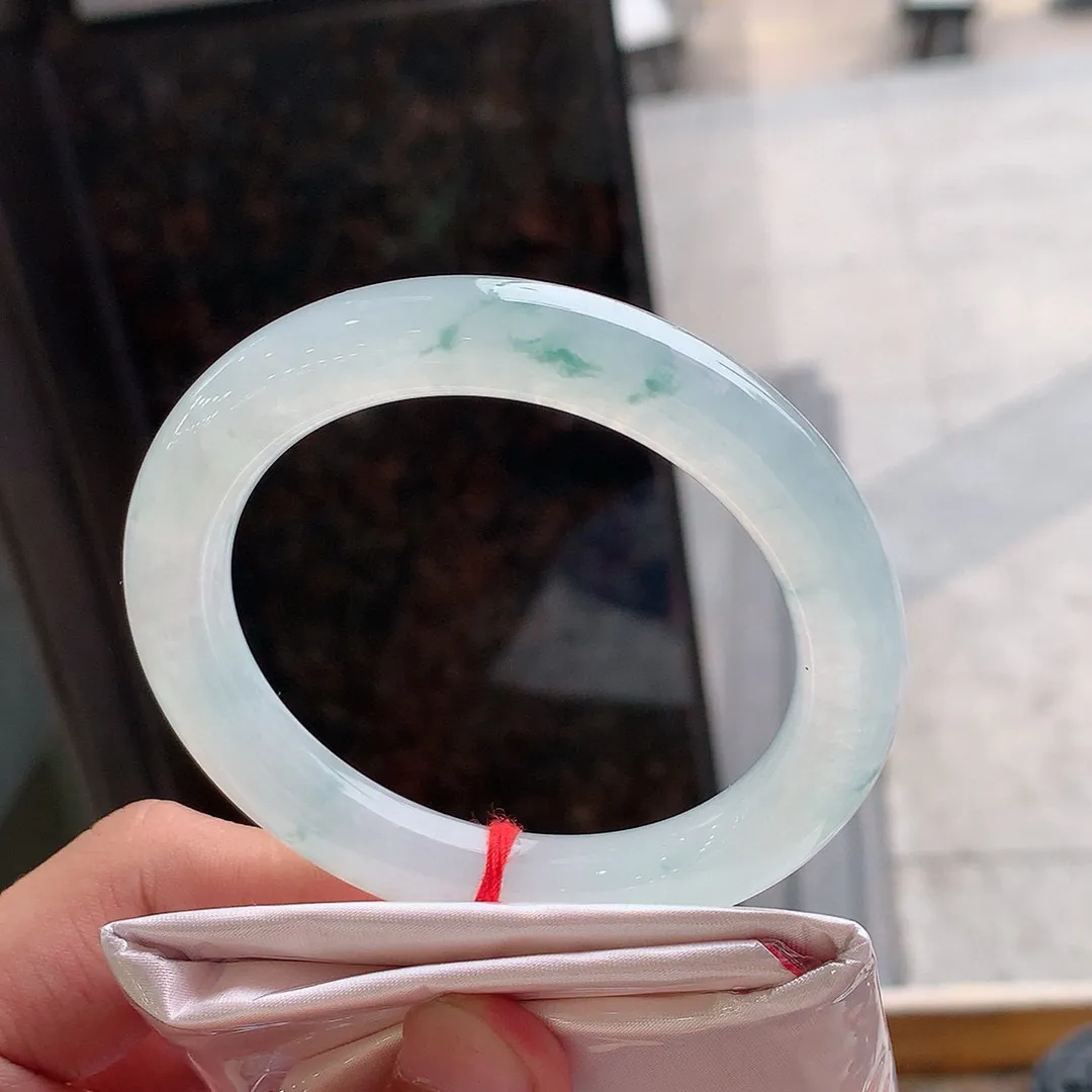 圆条冰玻飘花 无瑕 尺寸:55.2/10.2 种水好