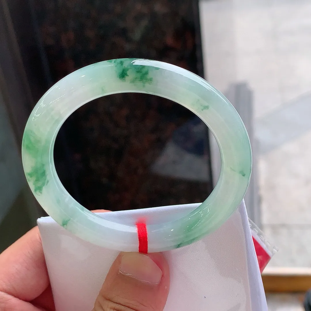圆条高冰飘花 一丝棉线 尺寸:53.5/9.6 花美 种水好