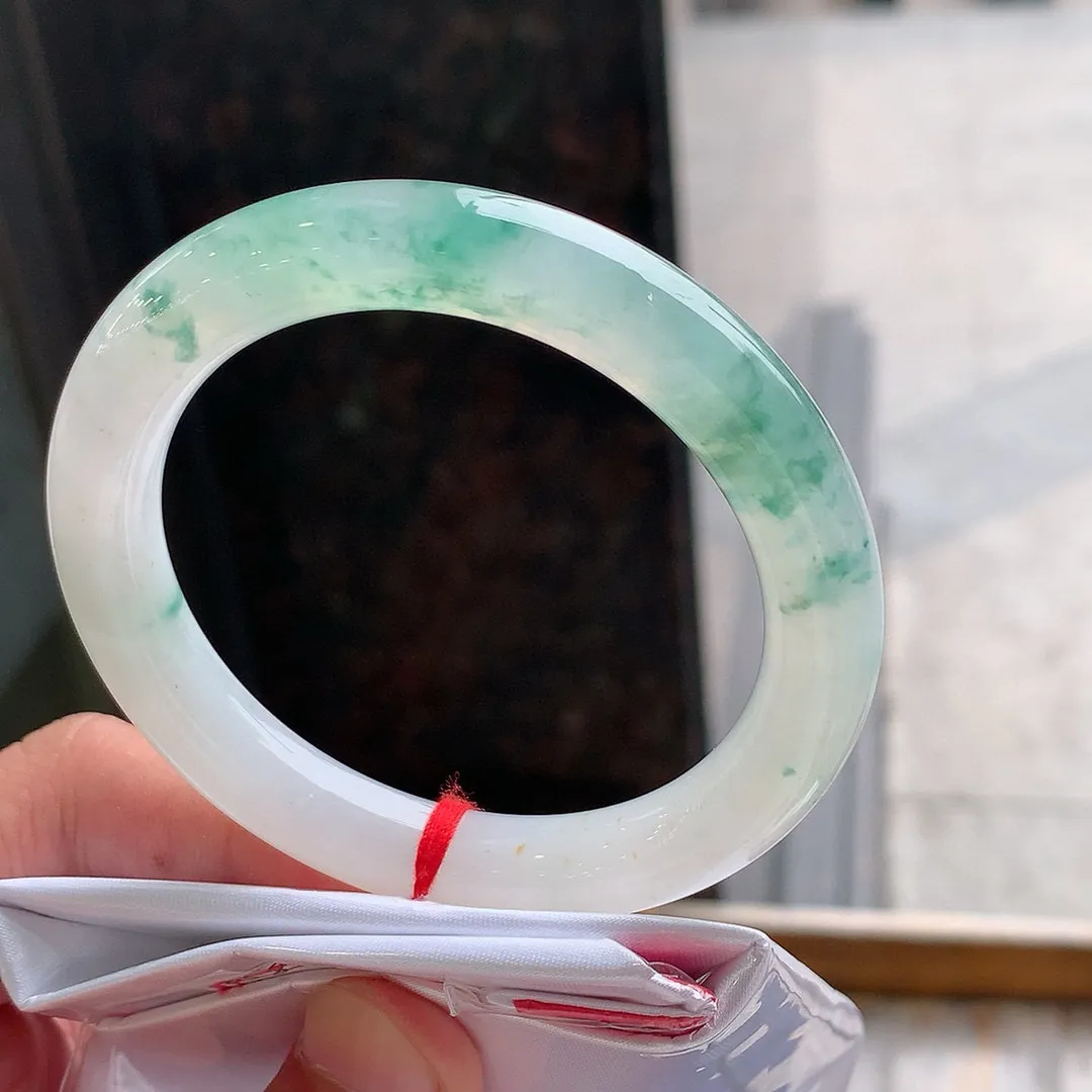 圆条高冰飘花 天然棉根 尺寸:54.2/10花美 种水好️️