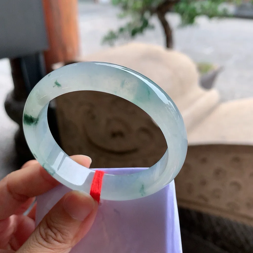 正圈冰玻飘花 无瑕 尺寸:53.4/12.7/6.9 花美 种水好