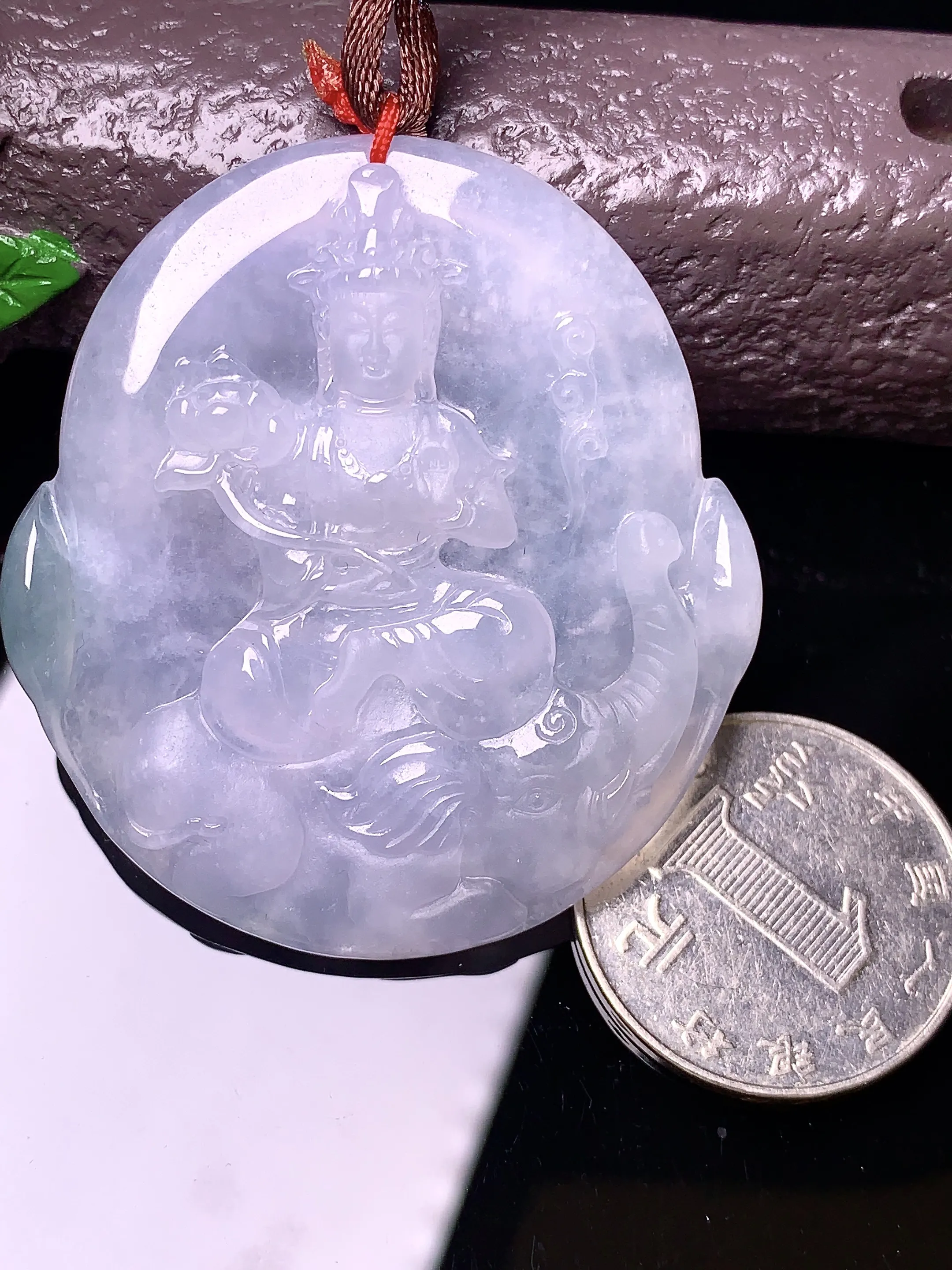 冰种普贤观音菩萨吊坠 玉质细腻 色泽清新艳丽 整体尺寸49.3*45.8*5.8