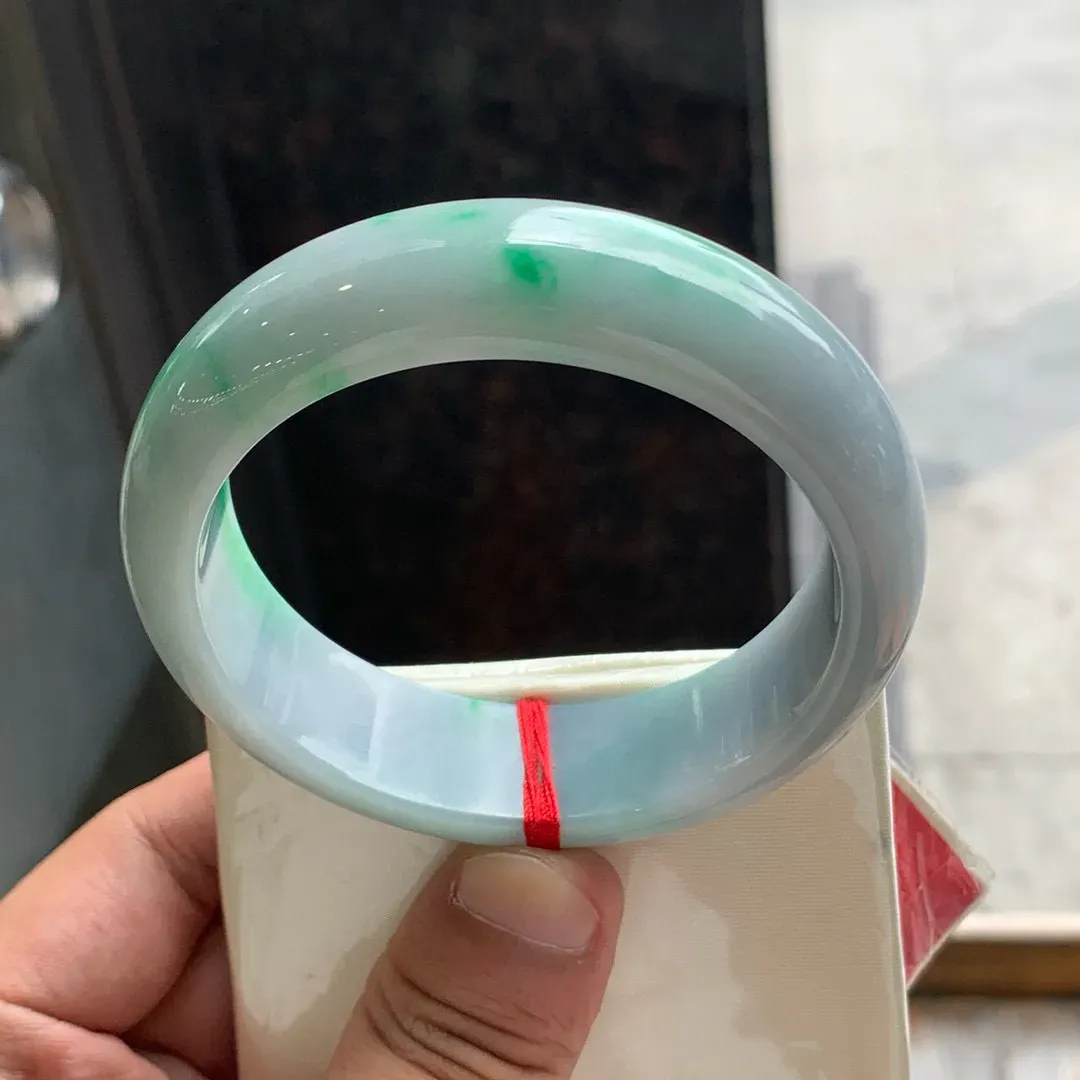 正圈冰糯阳绿 无瑕 尺寸:58.1/17.1/8.5 宽版霸气🥰🥰