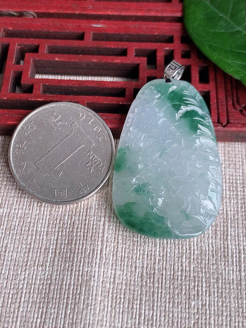 缅甸a货翡翠ddj老坑冰种18K金扣头飘花意境山水牌吊坠 整体38×24.7×6mm 12.08