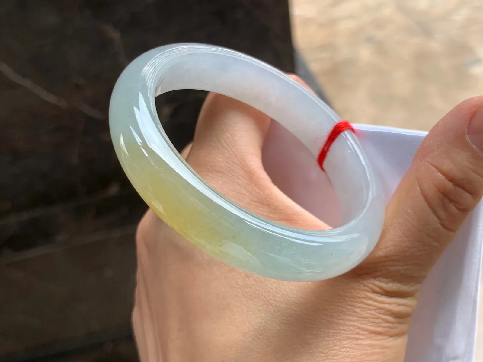 56-12.5-8mm
冰黄翡手镯 种好水润 颜色漂亮