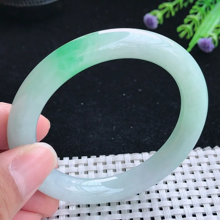自然光55圈口老坑冰润起胶飘阳绿圆条手镯翡翠玉镯尺寸55/9.7/9.5