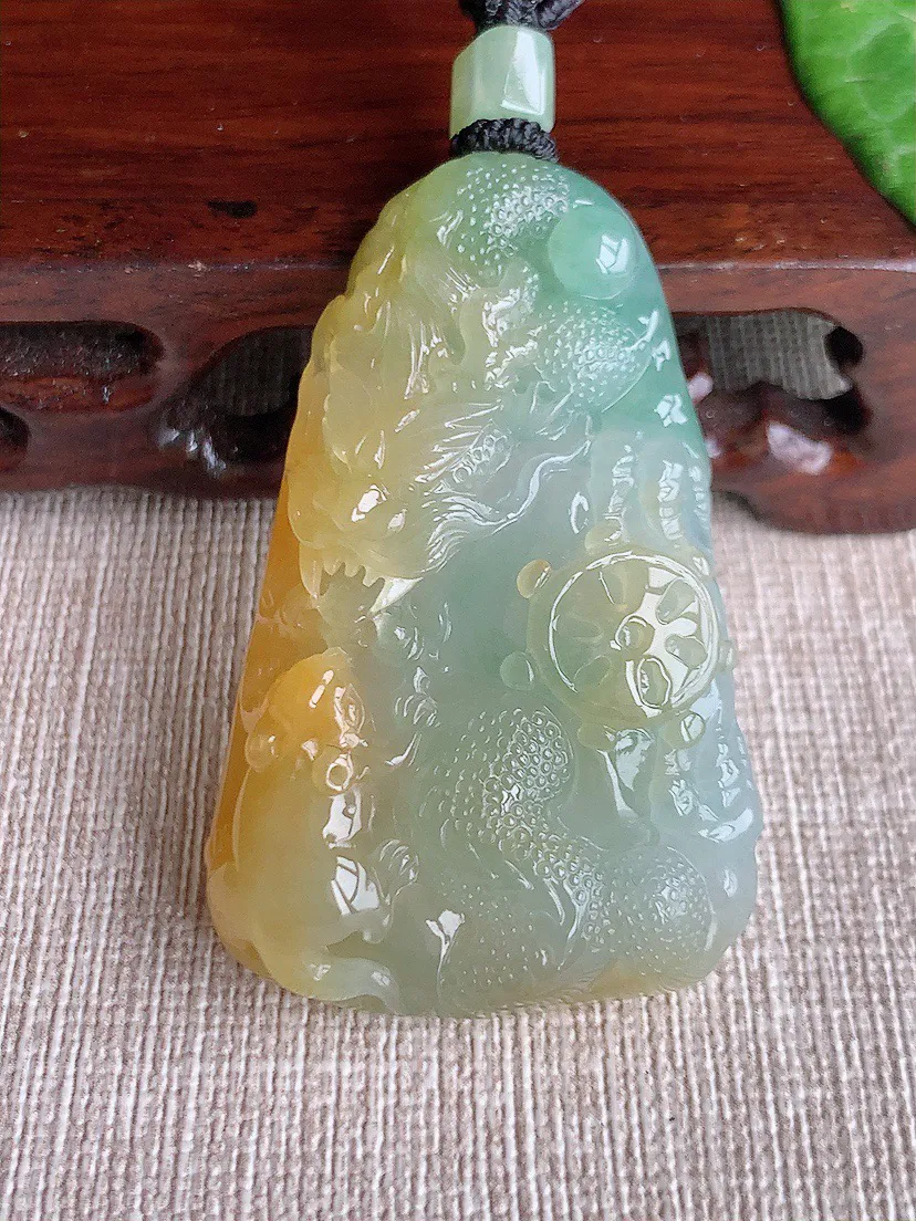 缅甸a货翡翠ddj老坑冰种黄翡飘花龙牌望子成龙吊坠 整体49.5×31.6×9.5mm 31.32