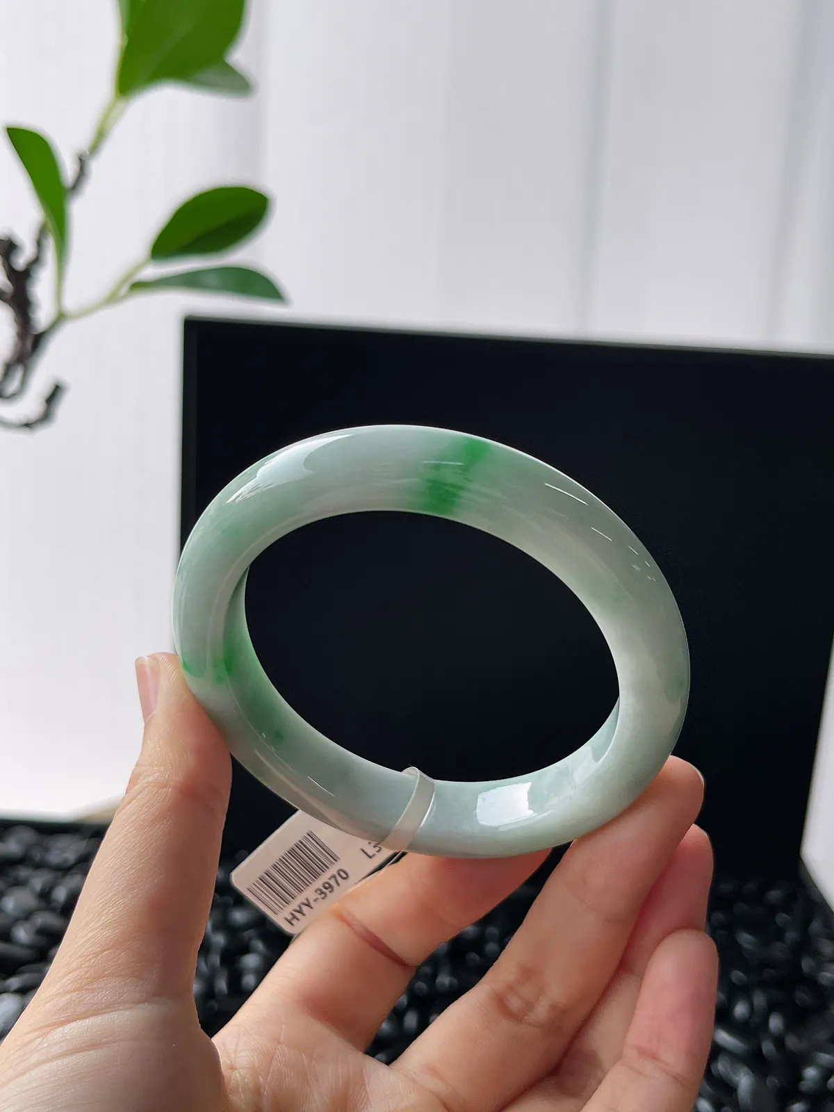 飘花翡翠手镯