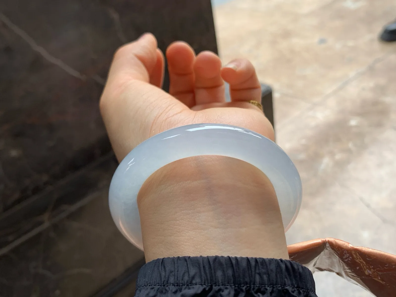 尺寸55.1/11.3，冰圆条手镯
水润细腻 种老