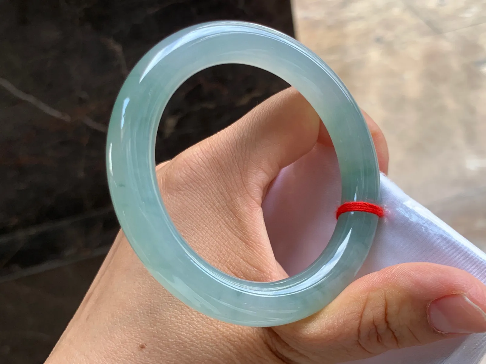 53.5-9.5mm
冰种晴水圆条手镯 水润冰透 清新