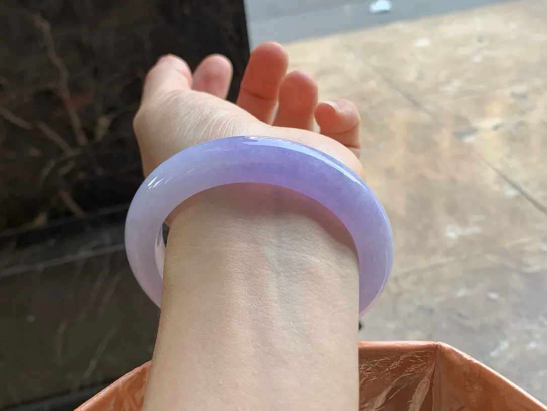 尺寸59.1/12.1/10.1，紫罗兰手镯
水润细腻