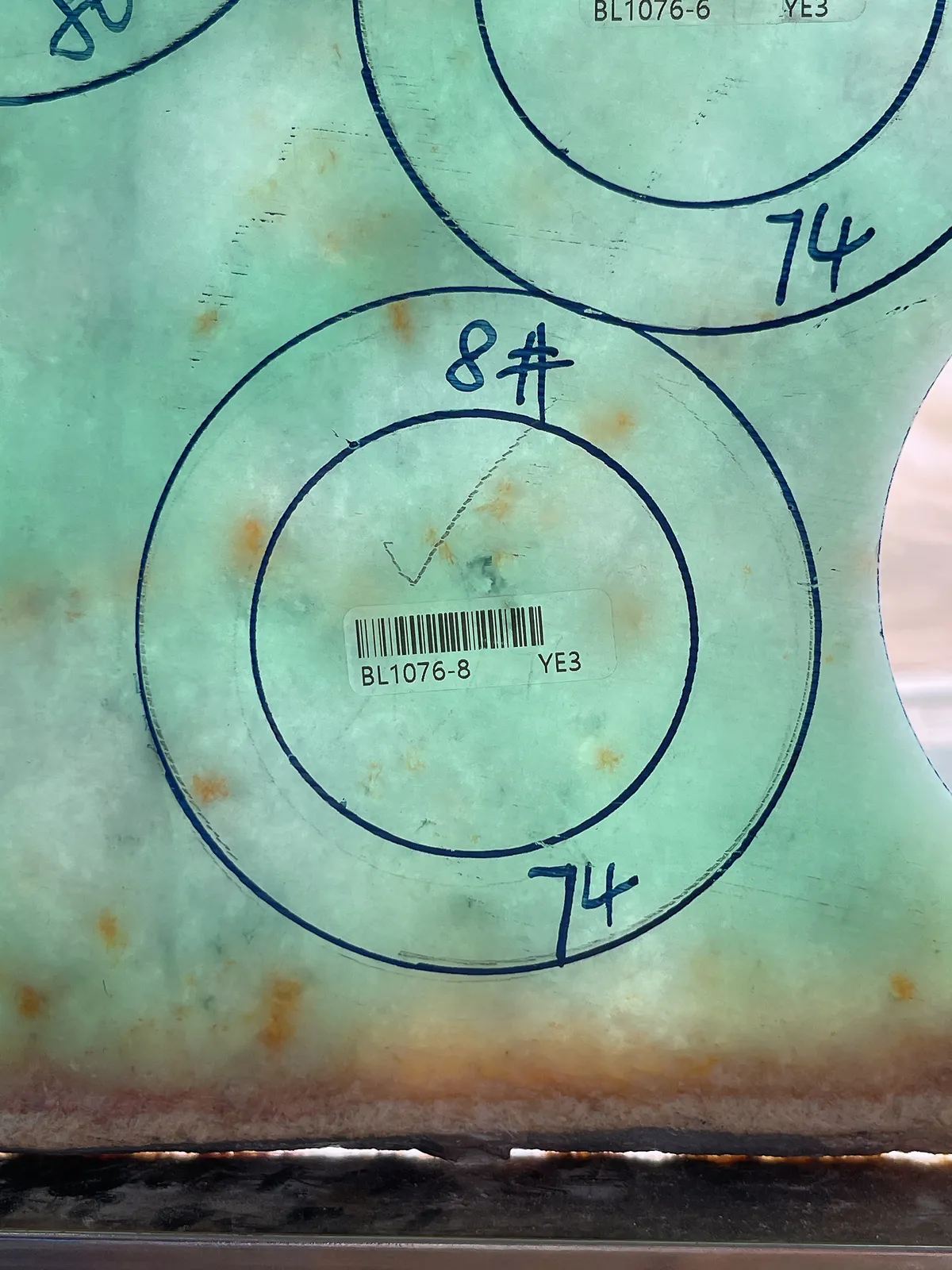 翡翠板料，⭕️正圈最大做58，圆条最大做54