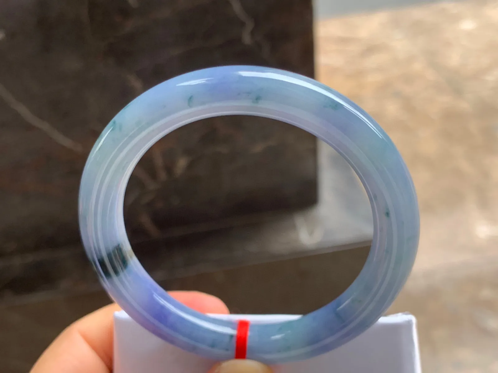 56-9.5mm
紫罗兰飘花圆条手镯 种好细腻 茄紫色 
气质