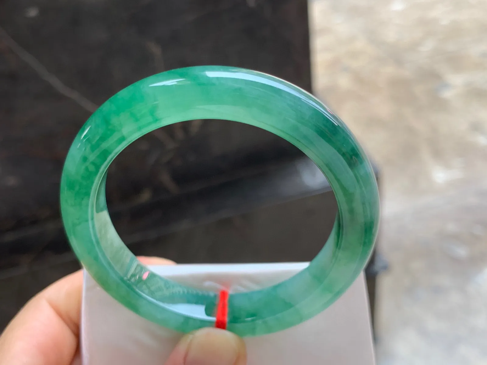 55-11-9mm
带色手镯 有种有色 上手大气
