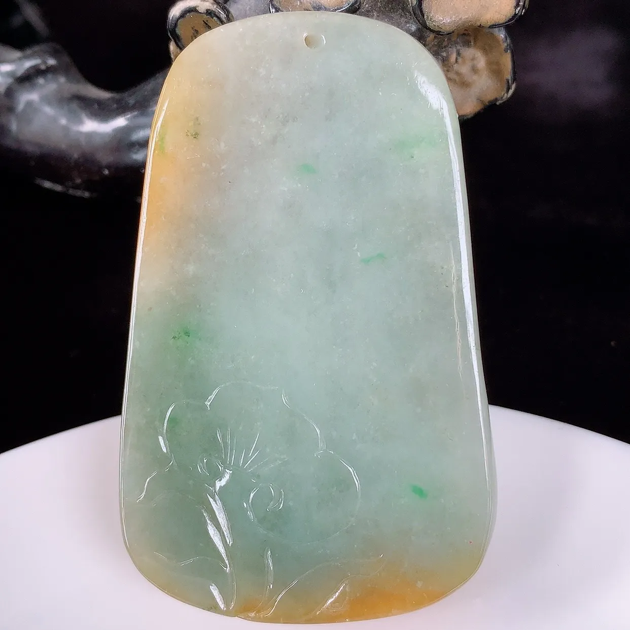 自然光实拍，厚装冰润冰糯种黄翡翡翠龙马吊坠 龙马精神，精雕龙腾盛世、龙牌吊坠，种水好，雕工立体精致，佩戴霸气时尚！#46.10