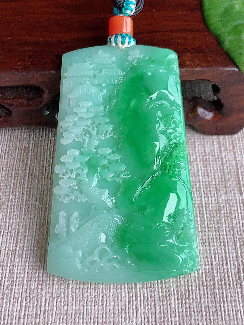 缅甸a货翡翠ddj老坑冰种飘绿意境山水牌吊坠  整体56×34.2×5mm 29.28