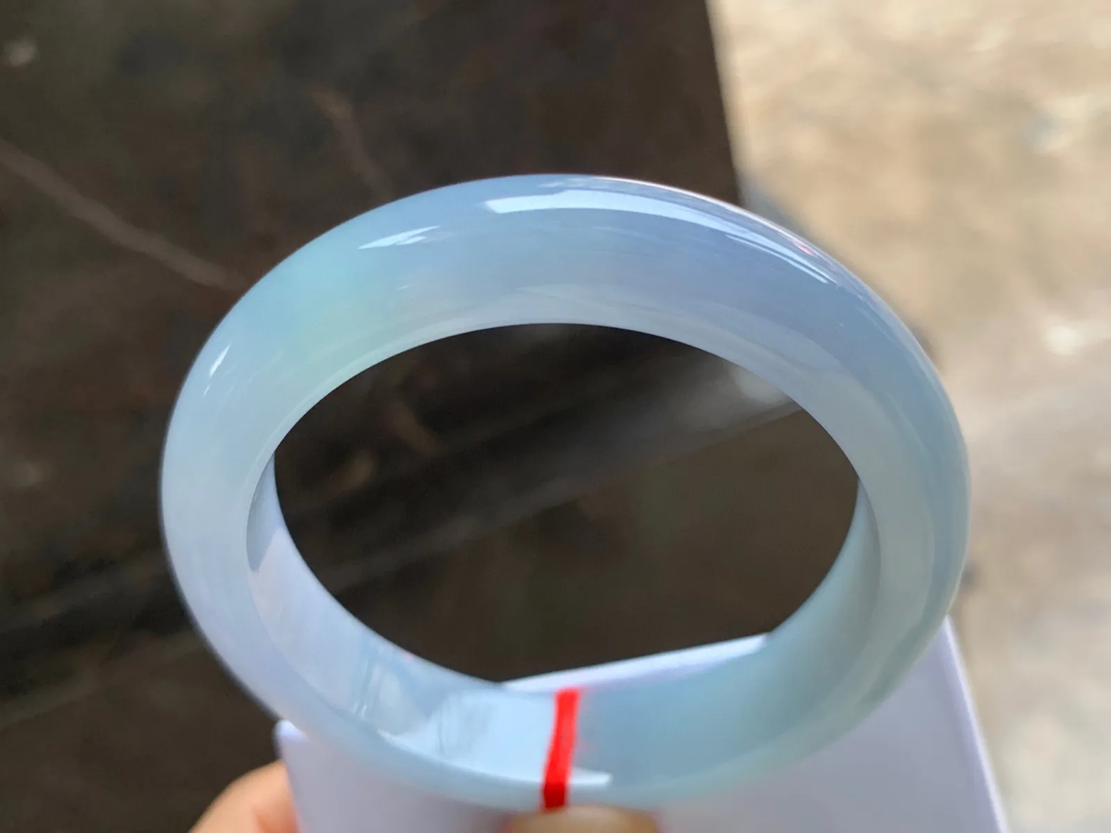 55-13-9mm
紫罗兰手镯 底子细腻 颜色漂亮 上手漂亮