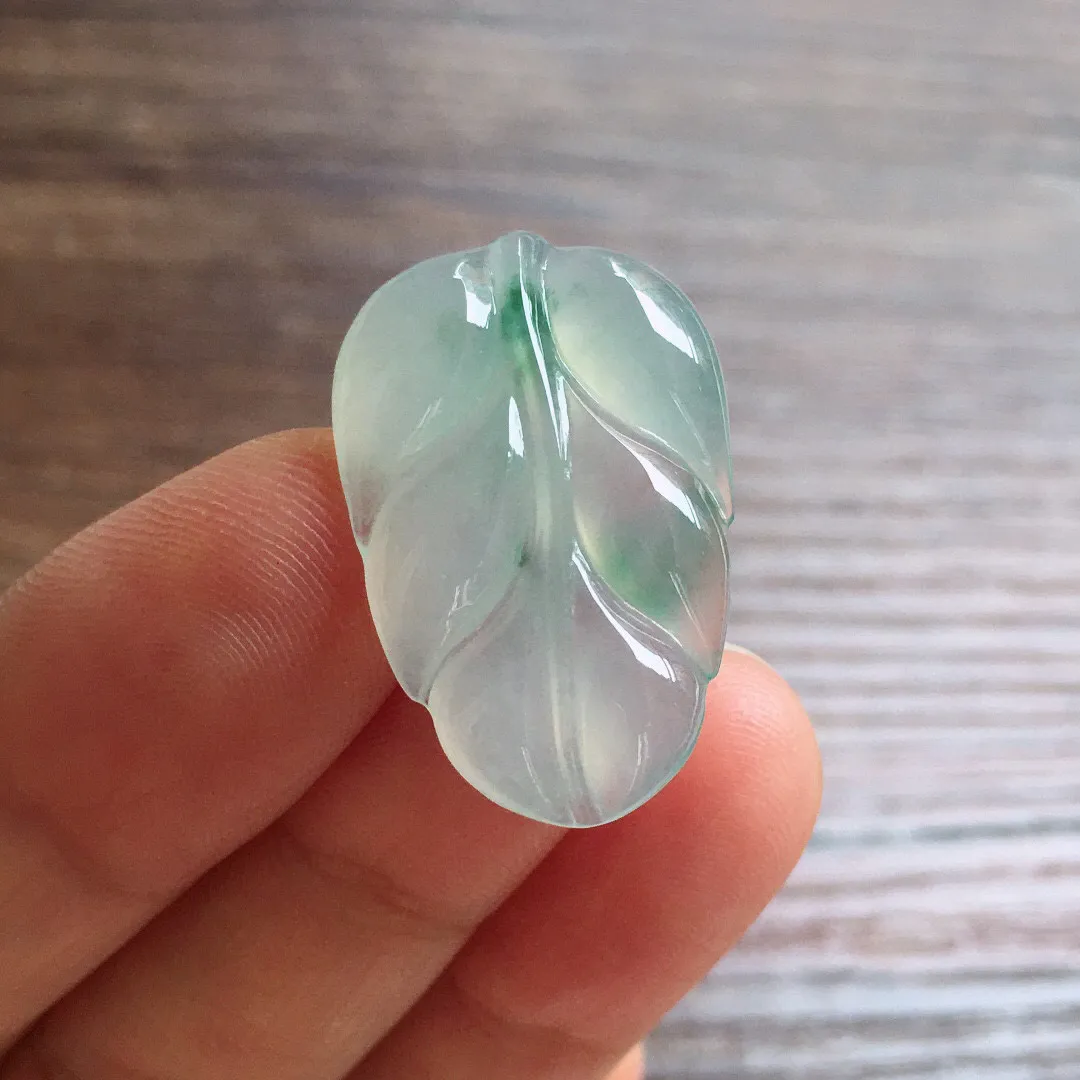 冰飘花树叶，镶嵌佳品，冰润细腻，种水足，整体尺寸26.3*17*3.8