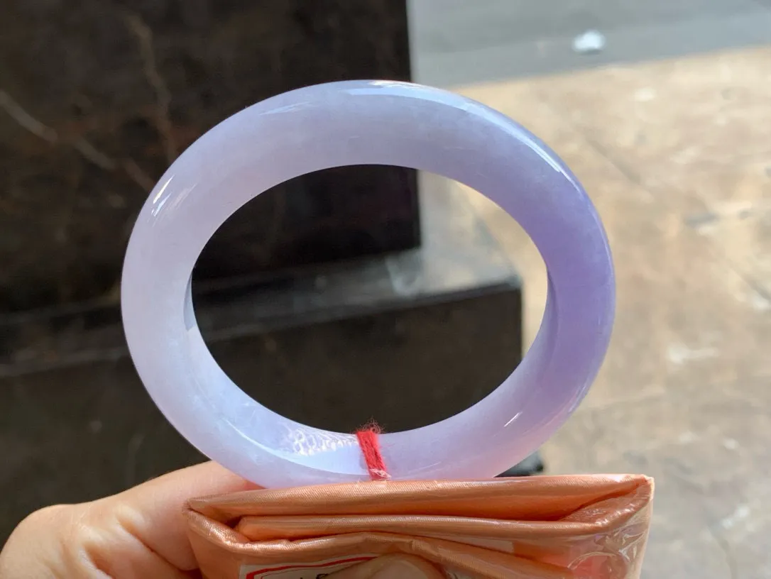 尺寸59.1/12.1/10.1，紫罗兰手镯
水润细腻
