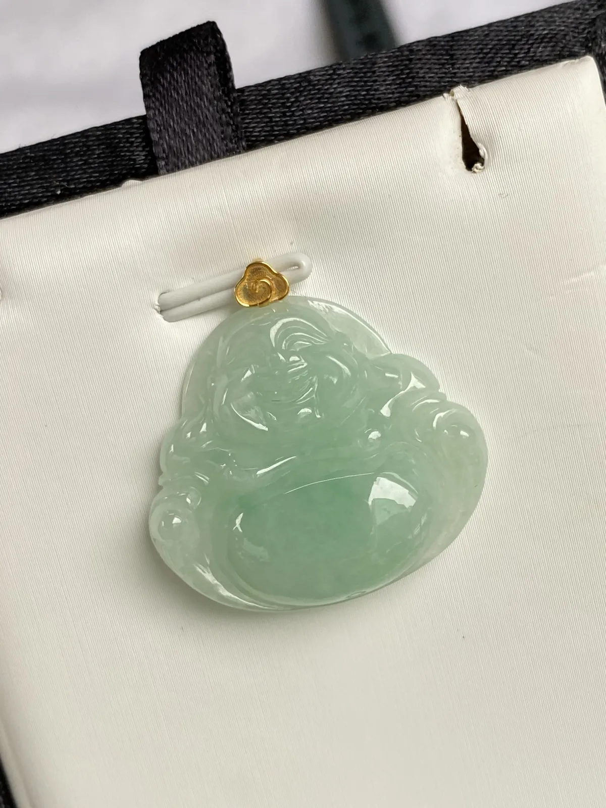 推荐【果绿佛公】无纹裂，水润，亲和开脸，笑容可掬，水水润润，品相佳，护佑佳品，超值哦～～28.