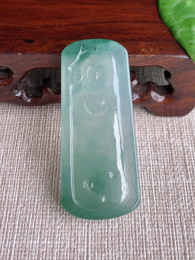 缅甸a货翡翠ddj老坑冰种飘花阿弥陀佛吊坠 整体46.2×20.2×5.7mm 11.48