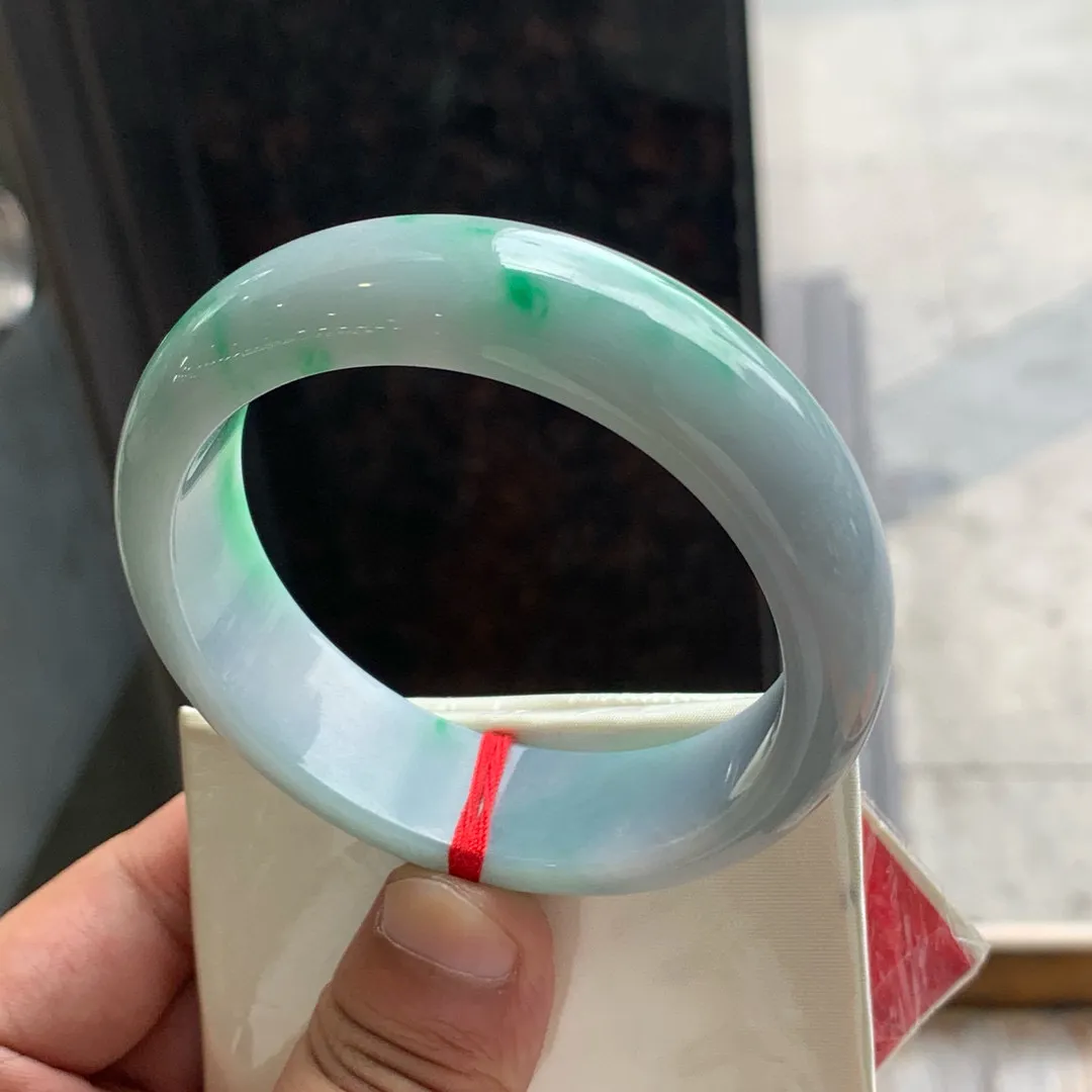 正圈冰糯阳绿 无瑕 尺寸:58.1/17.1/8.5 宽版霸气🥰🥰
