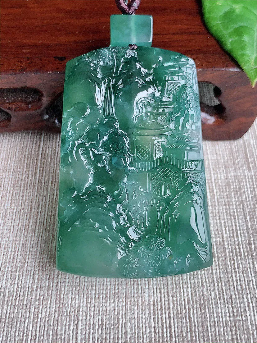 缅甸a货翡翠ddj老坑冰种飘花意境山水牌吊坠 整体52.3×34×7.7mm 38.94