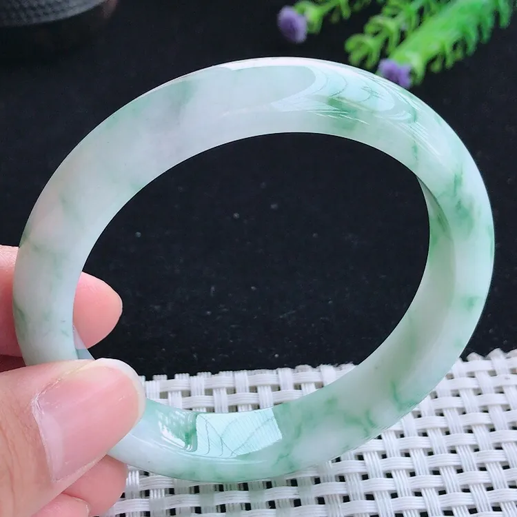 自然光58/12.7/8.3圈口老坑精美冰润飘花宽边手镯翡翠玉镯尺寸