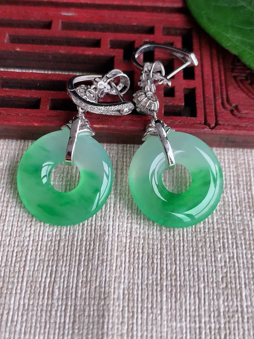 缅甸a货翡翠ddj老坑高冰种18K金镶嵌飘绿平安环耳坠 整体18.6×3.6mm 8.50