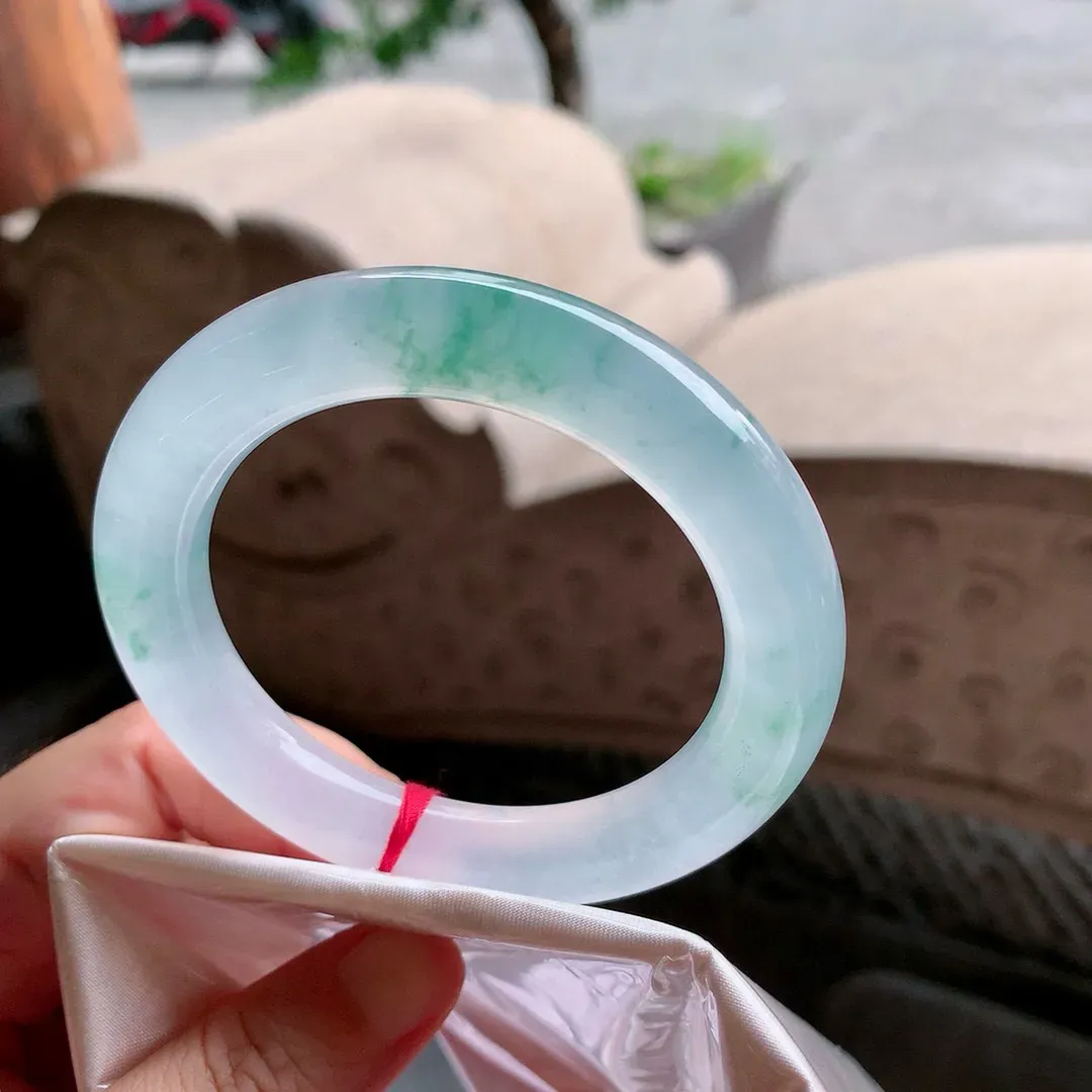 圆条玻璃飘绿花 无瑕 尺寸:55.7/11.4 高品质 懂货来 🥰🥰