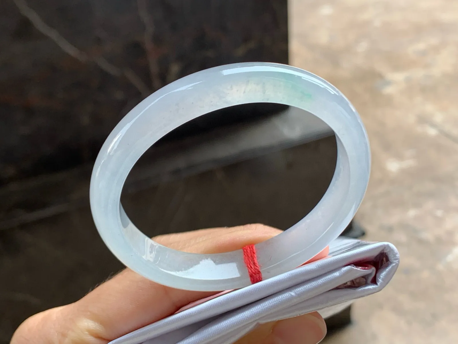 尺寸55/11/6.6，冰种贵妃手镯
水润细腻 冰透