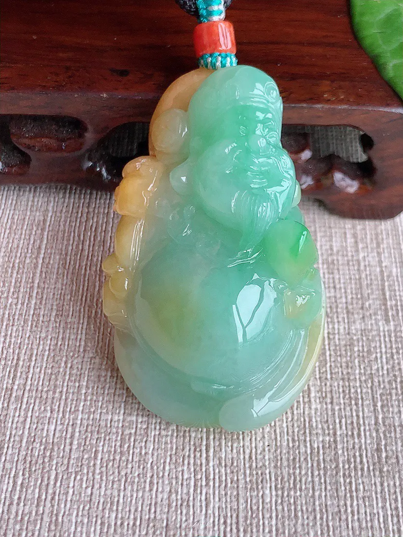 缅甸a货翡翠ddj老坑冰润黄加绿双彩财神爷吊坠  整体51.2×31×22.5mm 53.40