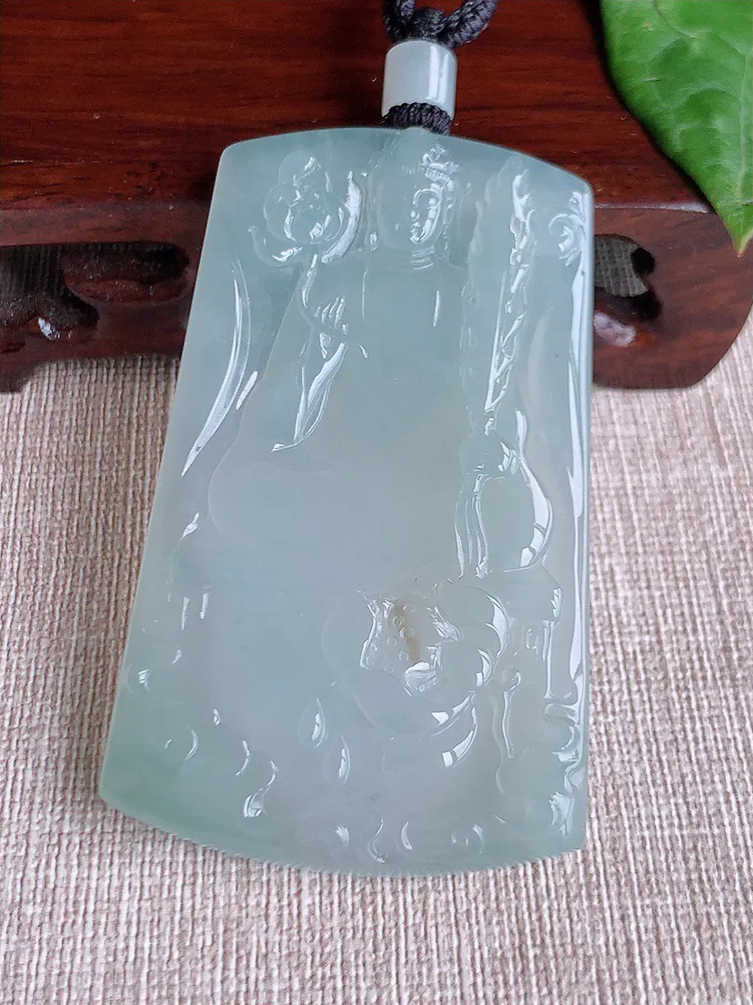 缅甸a货翡翠ddj老坑冰种晴水大势至菩萨吊坠 整体66.7×40×5.5mm 40.76