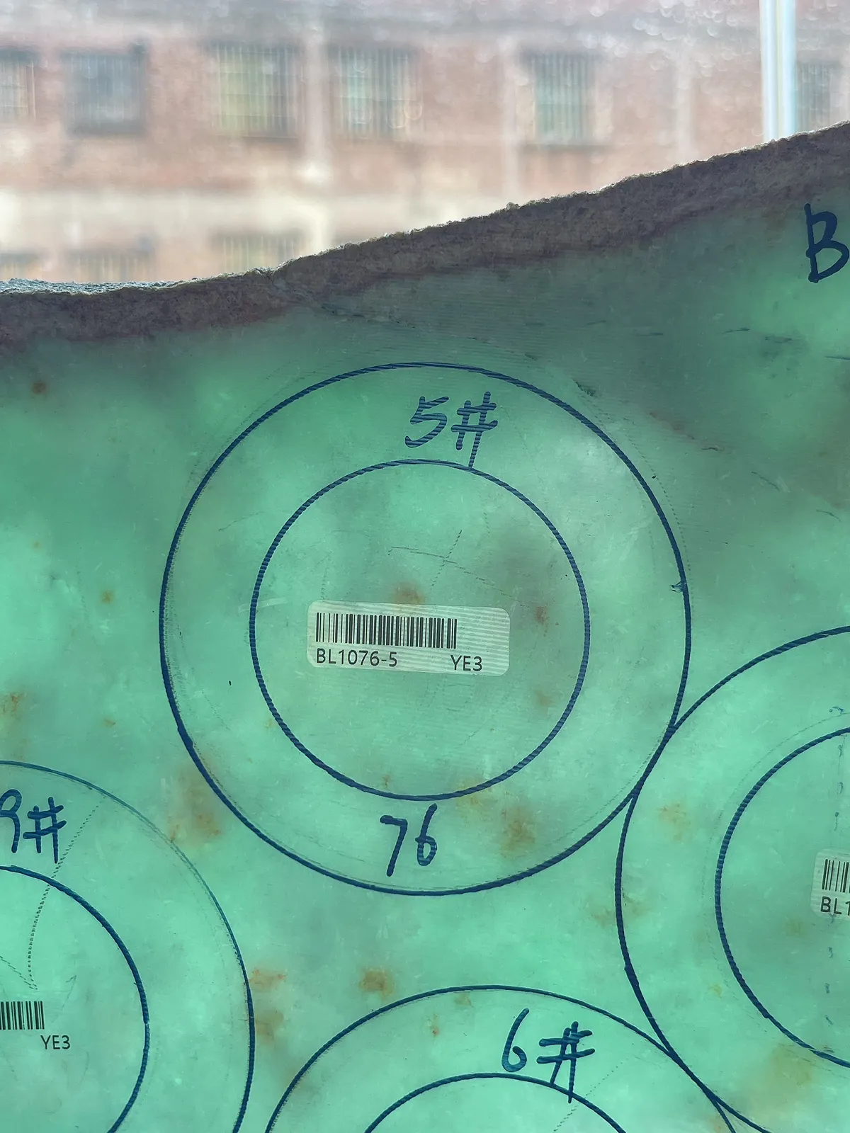 翡翠板料，⭕️正圈最大做60，圆条最大做56
