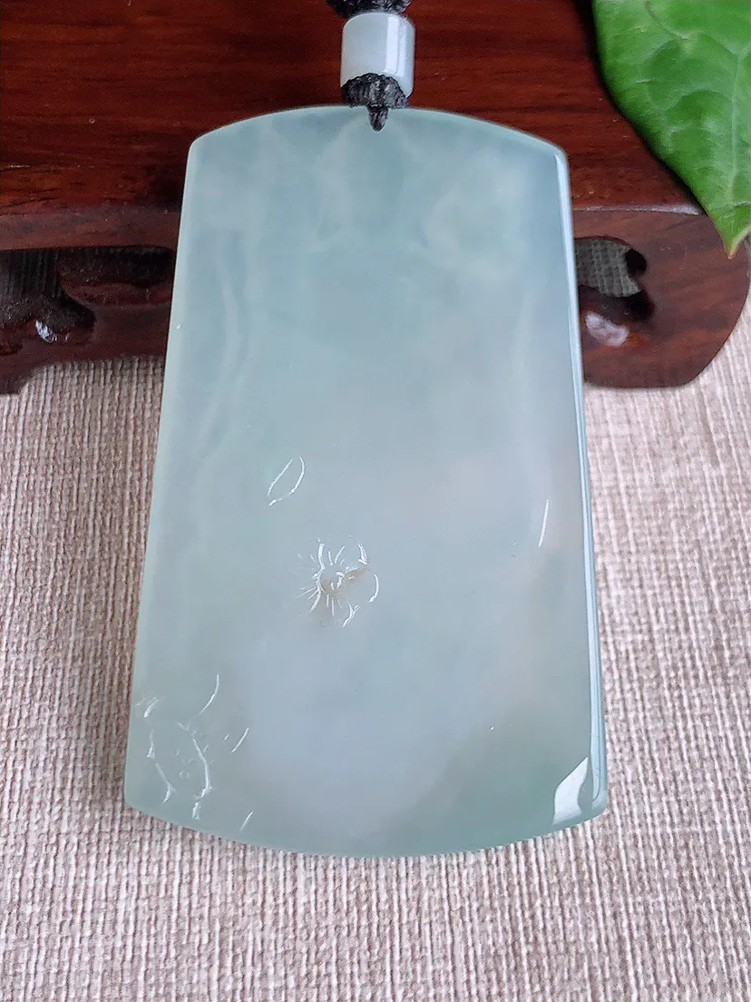 缅甸a货翡翠ddj老坑冰种晴水大势至菩萨吊坠 整体66.7×40×5.5mm 40.76